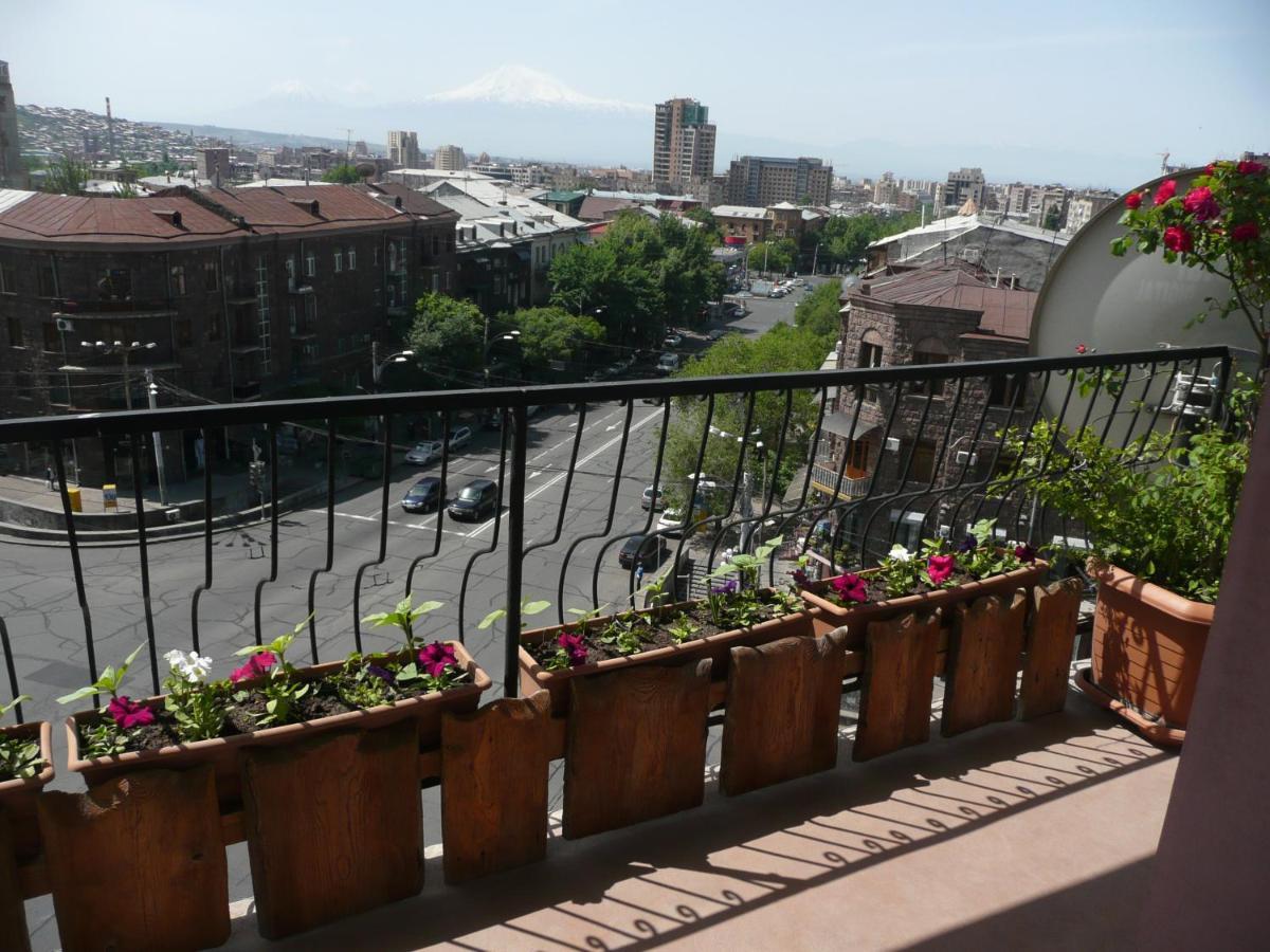Yerevan-Sky With Terrace Esterno foto